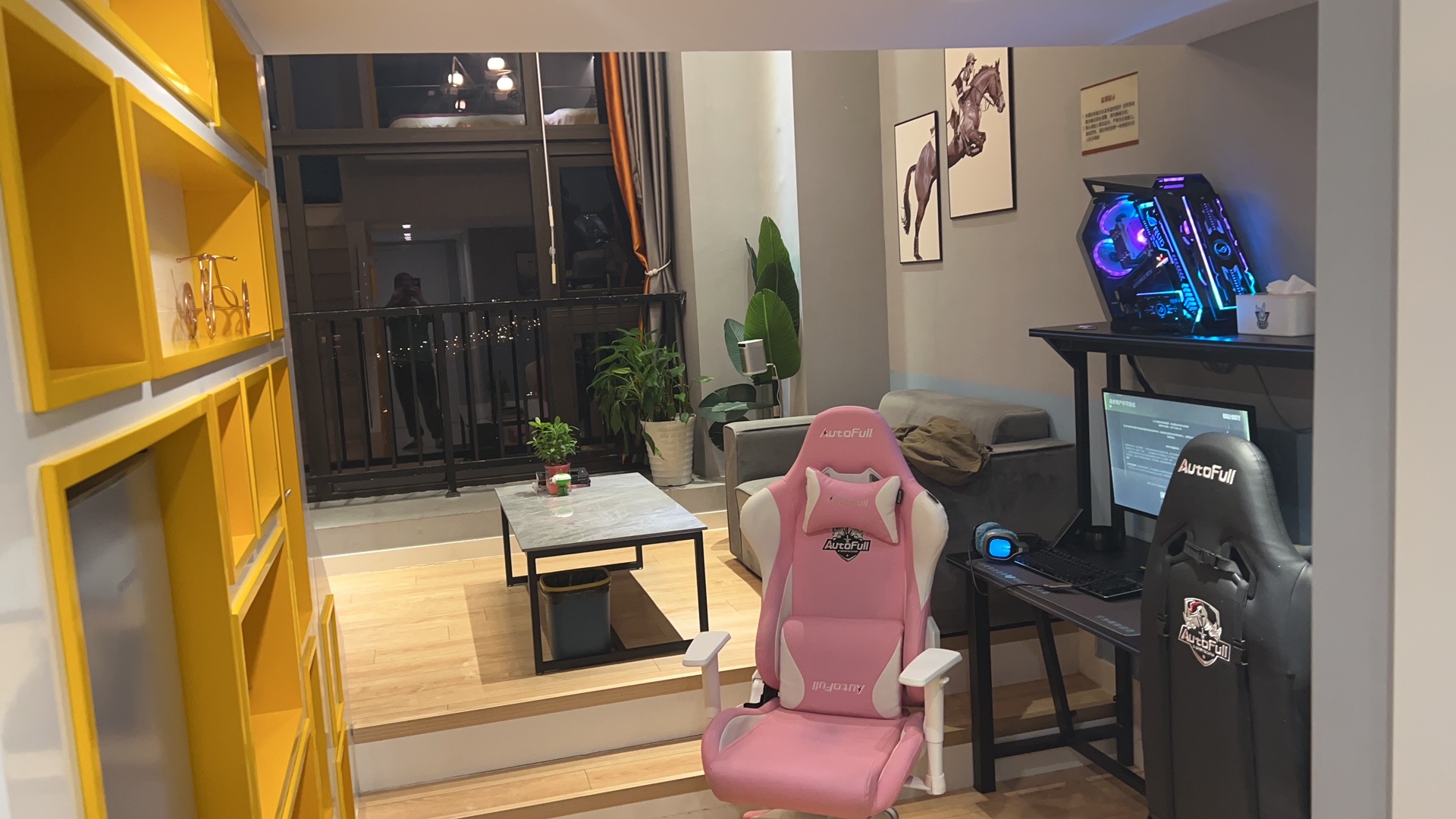 我下榻的电竞酒店。